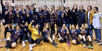 Hentbolun sultanları ilk maçlarından galibiyetle dönüyor