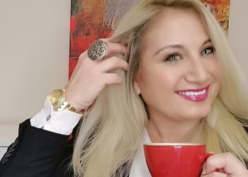 Layra Özlem Süyev: Zaman metaforunda zamana yenik düşmeyen; Şehitler