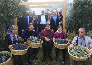 Muğla Büyükşehir Belediyesi ‘Tarlanıza Geliyoruz’ projesi ile üreticilere kazandırıyor