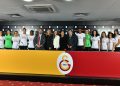 Kadınlar Galatasaray Hepsiburada Kadın Futbol Takımı ile sahada