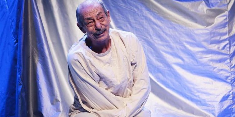 Genco Erkal ‘Bir Delinin Hatıra Defteri’