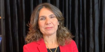 Prof. Dr. Feza Orhan: “Öğretmen her zaman teknolojiden daha önemlidir”