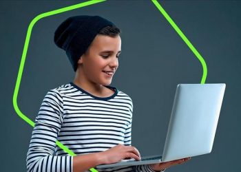 Çocukların yüzde 69’u teknolojik cihazların başında günde en az üç saat harcıyor