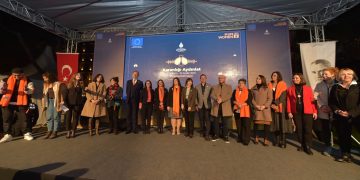 Işık enstalasyon sergisi, kadınlara yönelik şiddete karşı ‘Karanlığı Aydınlat’acak