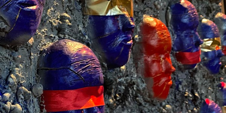 Göçü tüm renkleriyle anlatan “Öteki Hikâyeler” sergisi santralistanbul’da açıldı