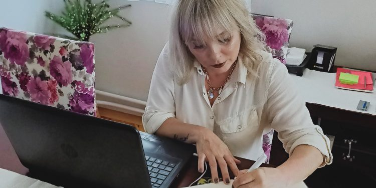 Aşkım Tan: Biz Güncel Kadınlar