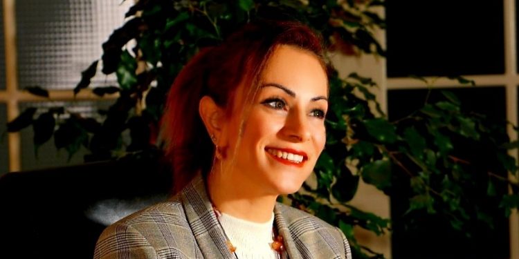 Dr. Bahar Zeynep Barut : Tam kapanma