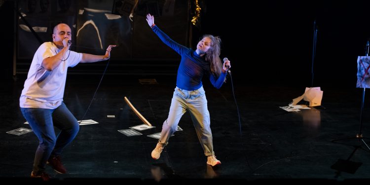 ‘Beni Sakın Yumruklardan’