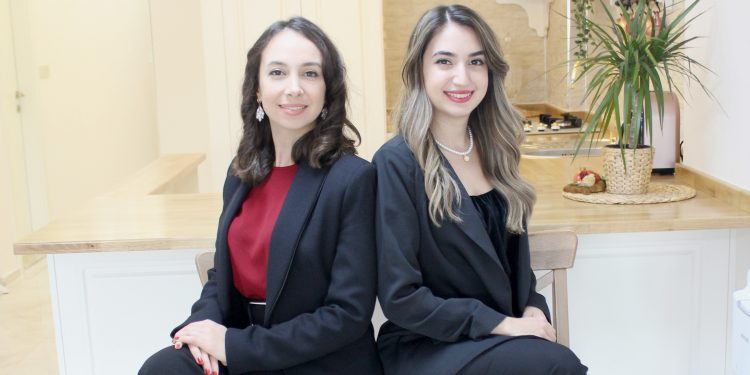 İzmir Diyet Psikolojim Kurucuları Damla Oğuz ve Ecem Oğuz: “Psikolog Destekli Diyette Farkındalık Yaratılıyor”