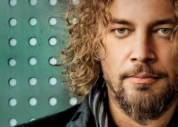 “DİLBERAY”   Müzik Direktörü İskender Paydaş: “Türkiye’deki Şarkıcılar Dilber Ay’ı İncelemeli”