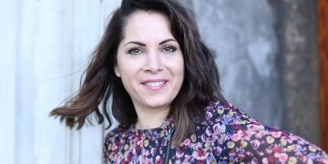 Sevinç Erbulak: “Öğrenciliğim hiç bitmesin diye öğretmenlik yapıyorum.”