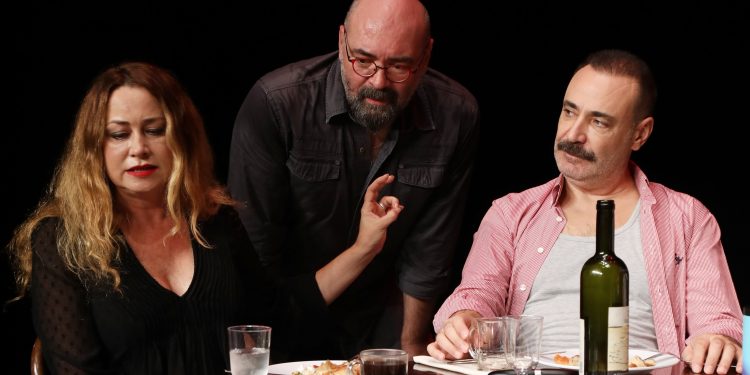 İstanbul Şehir Tiyatro’sundan yeni oyun “Kutlama”