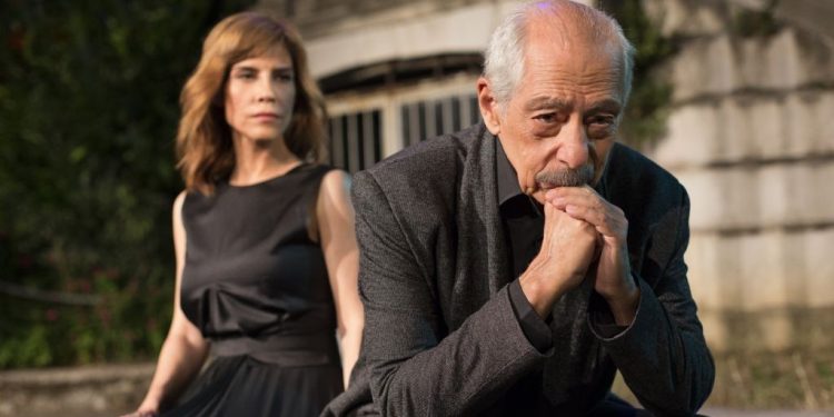 Genco Erkal’dan ‘Yaşamaya Dair’