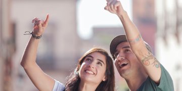 Dünyanın en çok flört edilen günü : Yılın ilk pazarı