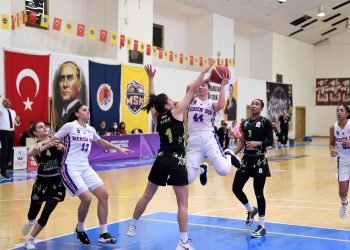 Mersin MSK Kadın Basketbol Takımı evinde galip geldi