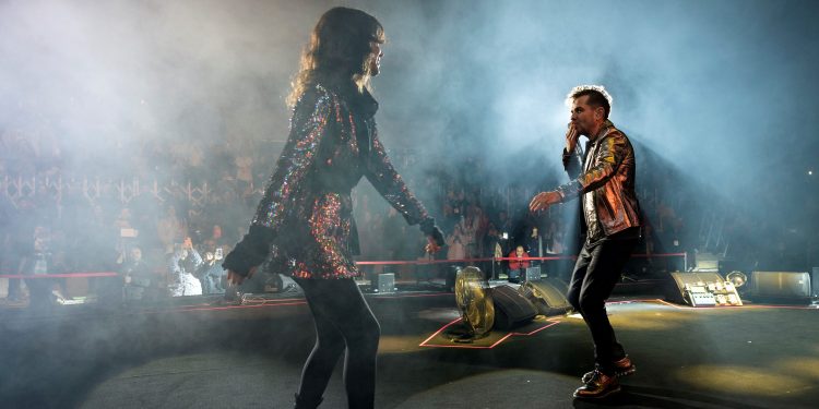 Hataylılar Kenan Doğulu ile yeni yıla girdi