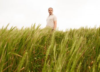 Köksal Ekinci ile Zümrüt Şarkılar ve ötesi… /Aylin Saraçoğlu