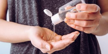 Prof. Dr. Füsun Kalpaklıoğlu : “El dezenfektanları alerjik maddeler içerir mi?”