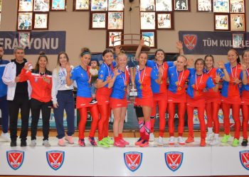 Kadınlar Hokey Takımı Avrupa Trophy’nin Şampiyonu