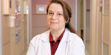 Fizik Tedavi ve Rehabilitasyon Uzmanı Doç. Dr. Nihal Özaras : Sağlıklı ayaklar için ayakkabı seçimi nasıl olmalıdır?