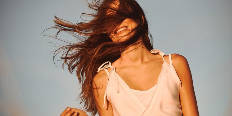 Mutlaka Kullanmanız Gereken En Faydalı Saç Bakım Ürünleri