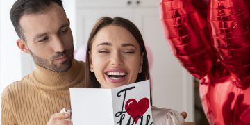 Sevgililer Gününde Eşinize, Sevgilinize Güzel Bir Sofra Hazırlayın