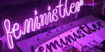 Mor Çatı : Dünya yerinden oynar kadınlar özgür olsa!