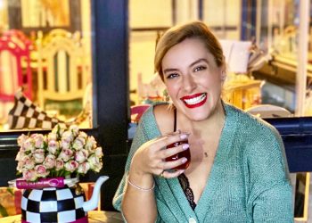 Hande Ertekin : Önce ben…