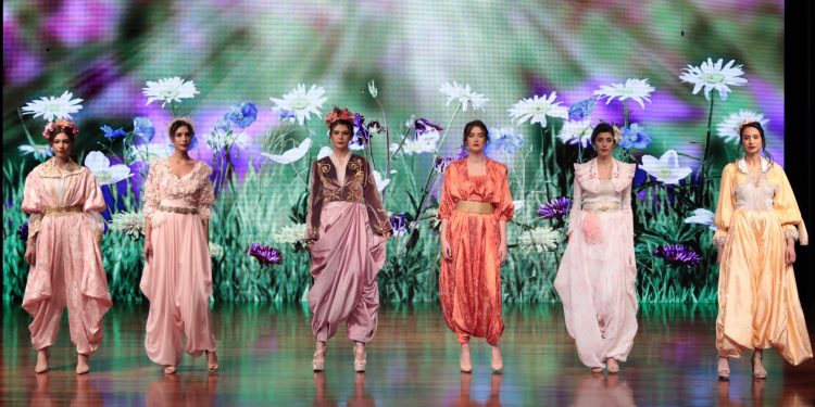 Tasarımcı Müesser Kurt’tan Film Gibi Rumeli- Şahane defilesi