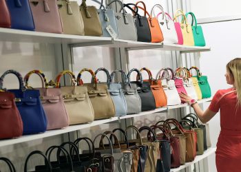 Türk ayakkabı ve çantalarının dünyaya açılan kapısı Shoexpo İzmir