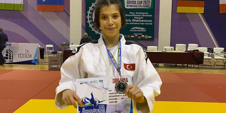 Denizlili Ayşenaz Özdemir Judo ’da Avrupa ikincisi oldu