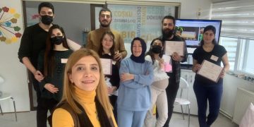 Gebelik okulu ile doğum korkusuna son