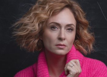 Oyuncu Ceyda Düvenci : Dünyayı üreten kadınlar kurtaracak!