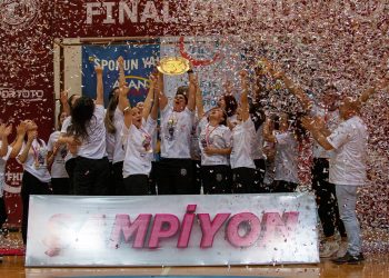 Mersin Kadın takımları başarıdan başarıya koşuyor