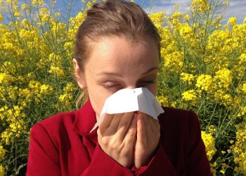 TÜSAD : Tedavi edilmeyen saman nezlesi  başka hastalıklara zemin hazırlıyor!