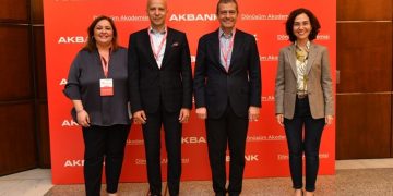 KOBİ’ler Akbank Dönüşüm Akademisi ile   geleceğe hazırlanacak