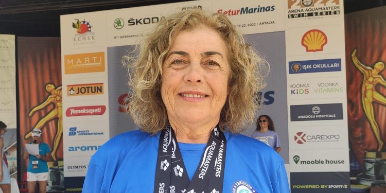 Kezban Yeşer Şampiyonada madalyaları topladı