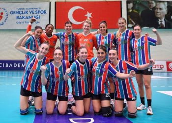 Mavi Kelebekler son deplasmanda galip