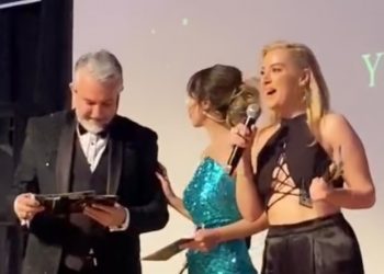 Yazarımız Hande Ertekin Yılın “En”lerinde en iyi yazar seçildi