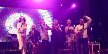 Ünlü sanatçılardan 90’lar konserine davet