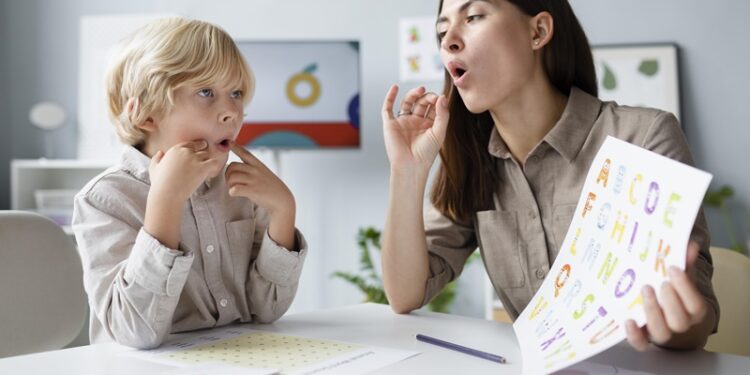 Diksiyon Eğitimi ilkokulda başlamalı ve bir ders olmalı