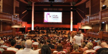 2’inci İzmir Uluslararası Film ve Müzik Festivali başladı