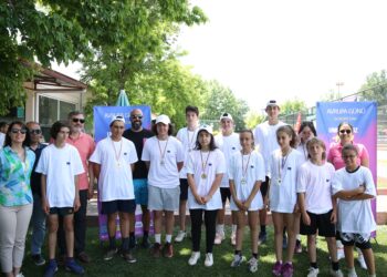 Denizli AB Bilgi Merkezinden Avrupa gençlik yılı tenis turnuvası