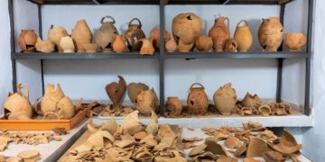 Metropolis antik kenti kazıları, tarihi gün yüzüne çıkarıyor