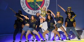 Ünlü İsimler Fenerbahçe için bir araya geldi