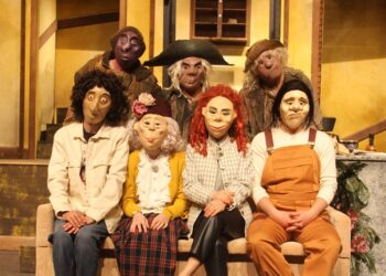 Türkiye’nin Tek Mask Tiyatrosu Sersemler Evi, İstanbul’da İlk Kez AKM’de