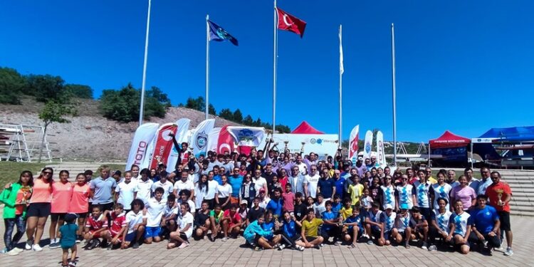 Eskişehir’de “Durgunsu Kano Türkiye Şampiyonası” nefes kesti