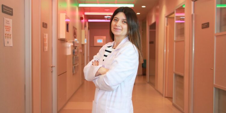 Terk edilmek çocuklarda güveni yok ediyor