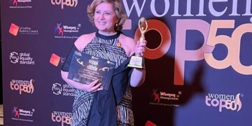 Pizzalazza ve Saloon Burger Genel Müdürü Esra Kıvrak’a Global Çapta ödül