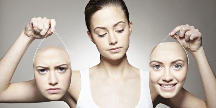 Türk kadınının hem modu yüksek  hem de ülkesine bağlılığı